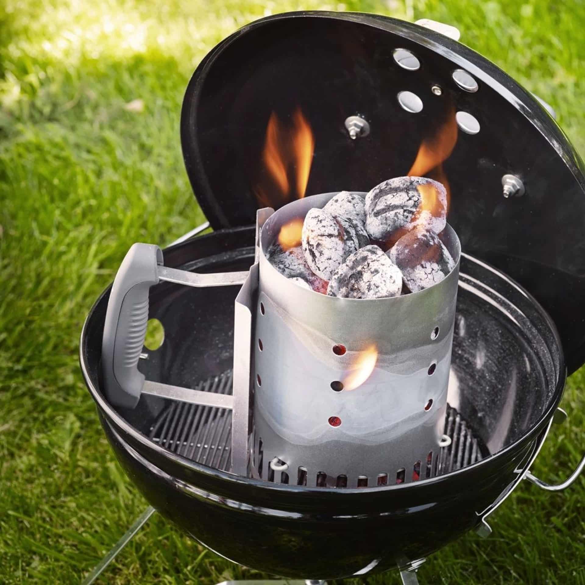 Comment allumer un barbecue au charbon de bois avec une cheminée d'allumage  ? – SOLER