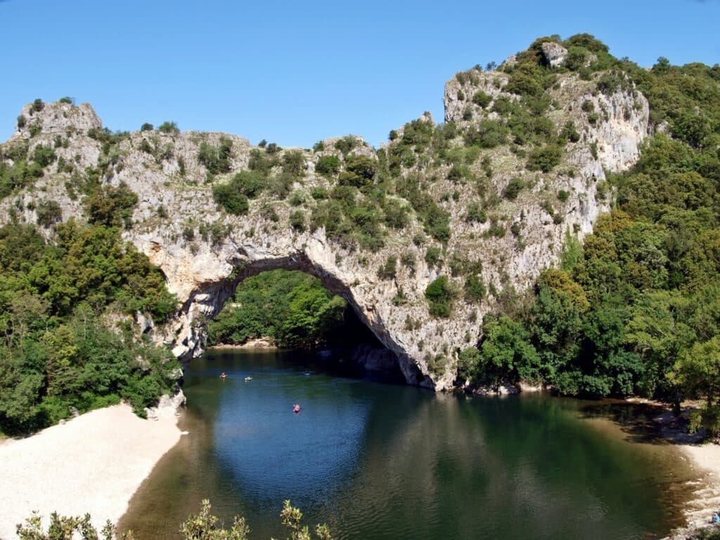 Pont d'Arc dans l'Aveyron